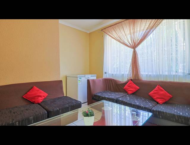 4 BEDROOM FREESTANDING FOR SALE IN MULBARTON